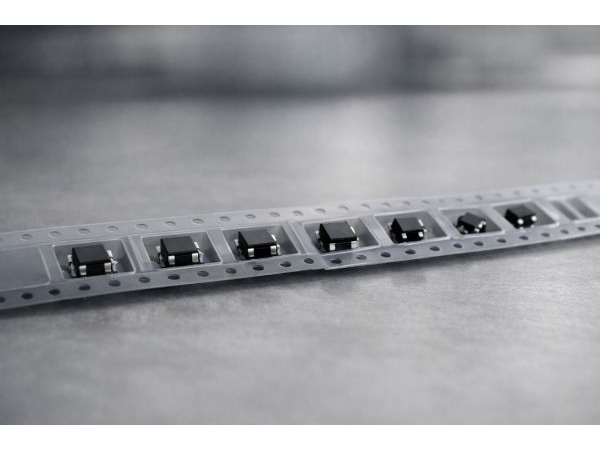 Why Carrier Tape Designs Fail in High-Speed SMT Assembly | Engineering Failure Analysis